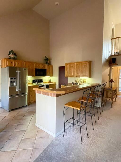 Chalet New Contemporary 5 Bed/3 Bath In Split Rock *